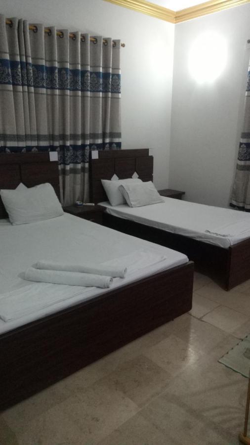 Hotel Crown Plaza, Near Karachi Airport, Darul Sehat Hospital, Dow, Agha Khan And Liaqat Hospital Exterior foto