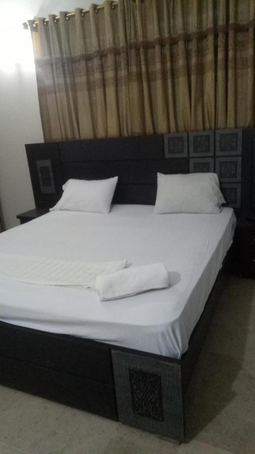 Hotel Crown Plaza, Near Karachi Airport, Darul Sehat Hospital, Dow, Agha Khan And Liaqat Hospital Exterior foto