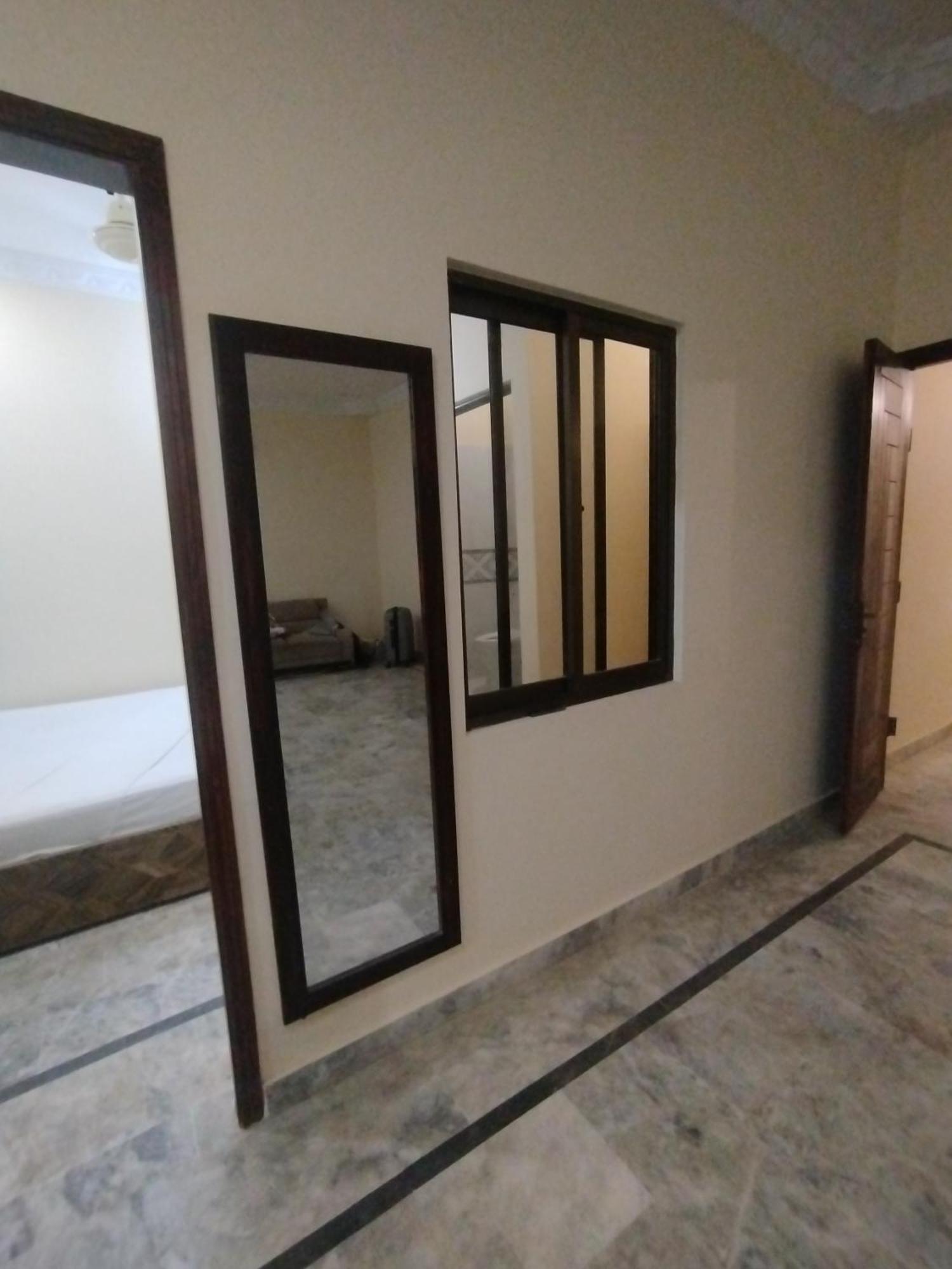Hotel Crown Plaza, Near Karachi Airport, Darul Sehat Hospital, Dow, Agha Khan And Liaqat Hospital Exterior foto
