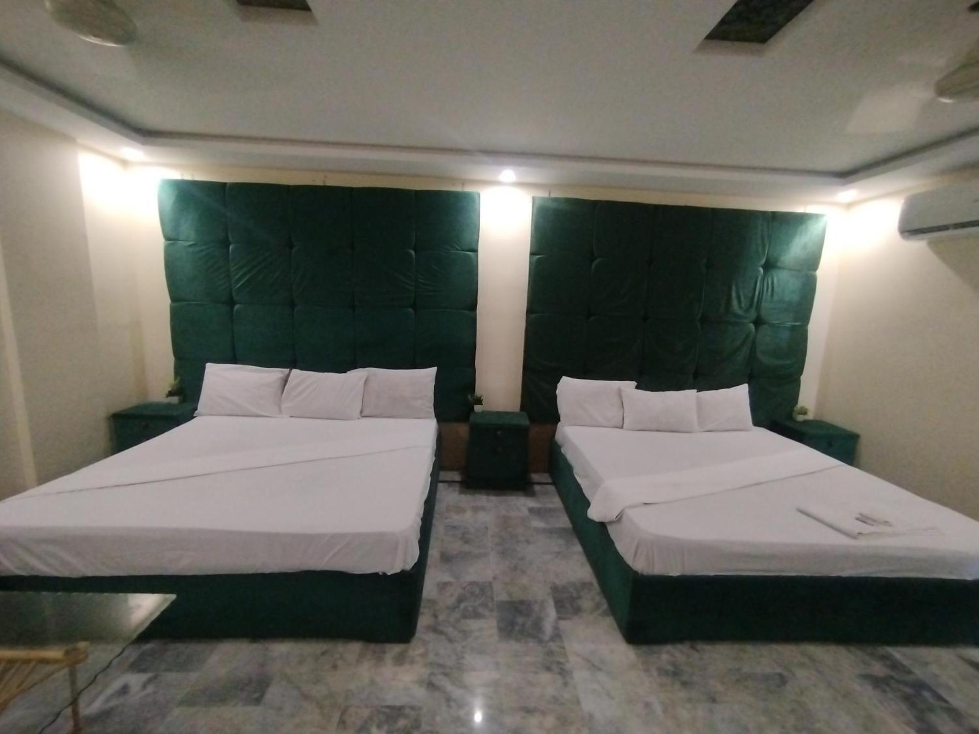 Hotel Crown Plaza, Near Karachi Airport, Darul Sehat Hospital, Dow, Agha Khan And Liaqat Hospital Exterior foto
